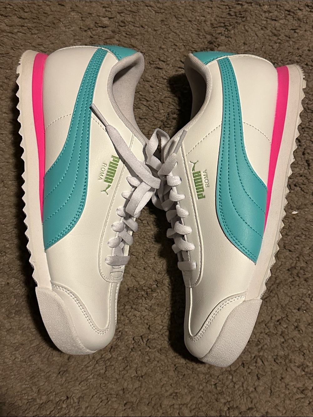 Puma White Leather Sneakers with Pink Insole and Teal Logo